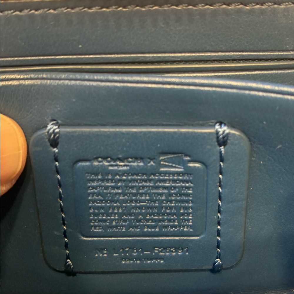 Coach Topps Bazooka brand label zip credit card wallet
Style: F26391 - Picture 3 of 4